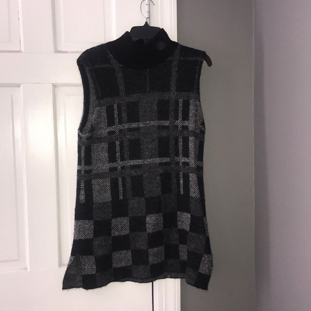 Benedetta. B sweater dress top size Small